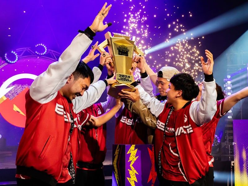 Elevate caps off golden year with Call of Duty Mobile World Championship conquest