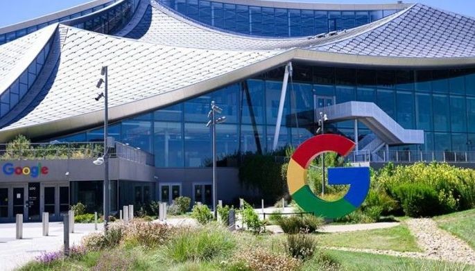 US judge orders Google to open Android to rival app stores