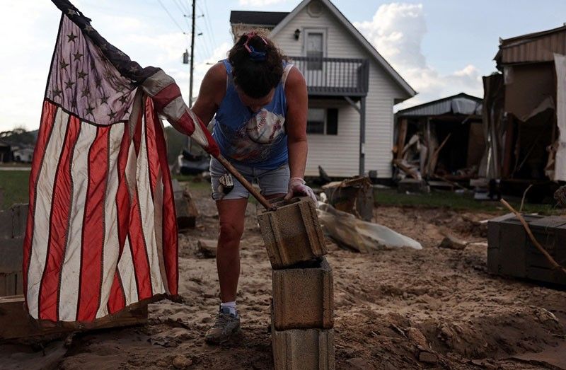 Survivors wait for aid as Trump's lies help cloud Helene response