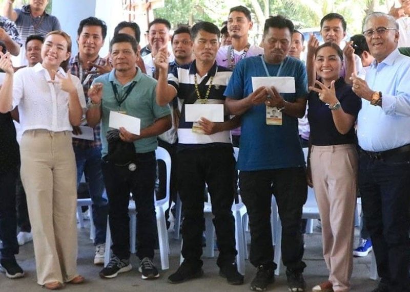 Cotabato honors 26 tricycle drivers with cash rewards for honesty