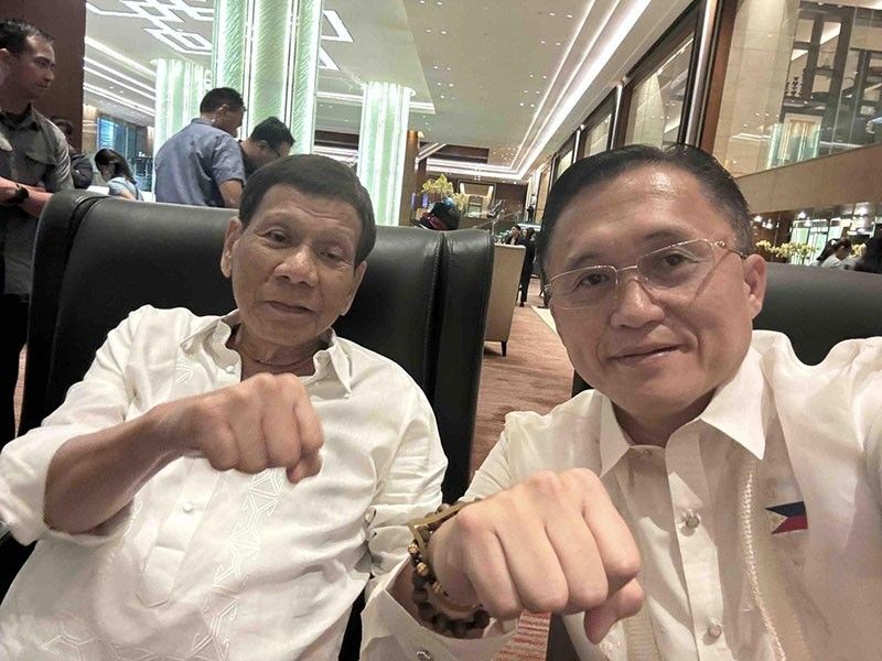 Bong Go denies cash incentives for killings in Duterteâ��s drug war