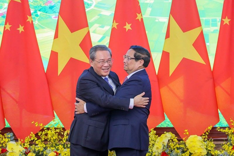 Vietnam, China to boost economic, defense cooperation