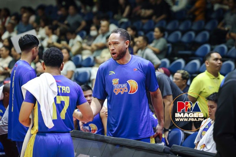 TNT, GSM didikit sa finals berth