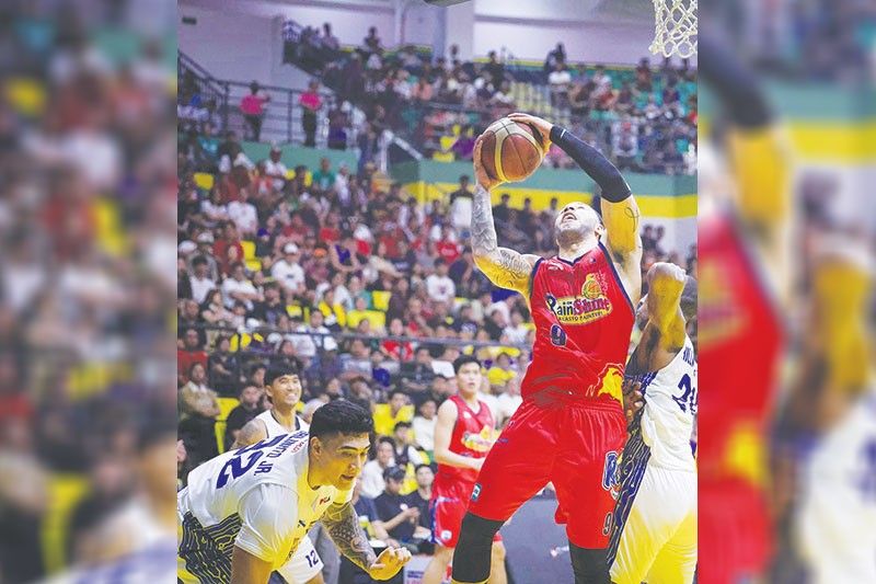 E-Painters, Beermen tatabla sa game 4