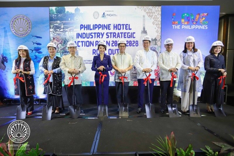 Philippines targets 456,000 hotel rooms by 2028 to boost tourism