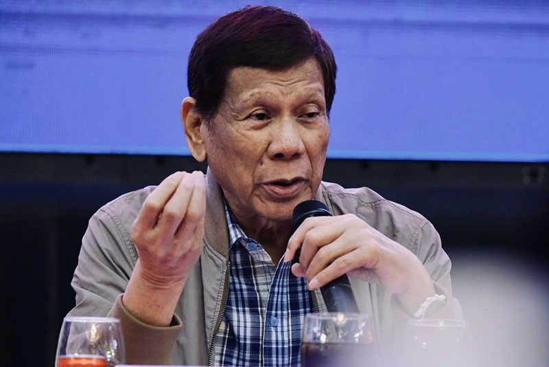 Duterte inimbitahan na sa pagdinig ng Quad Comm