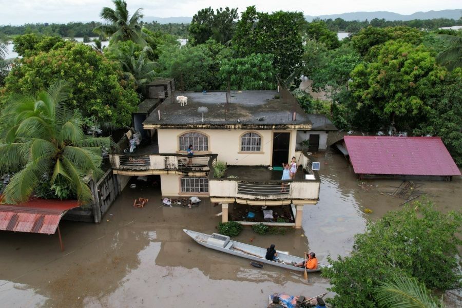 Daan-daang libong kostumer ng Meralco, nawalan ng suplay ng kuryente