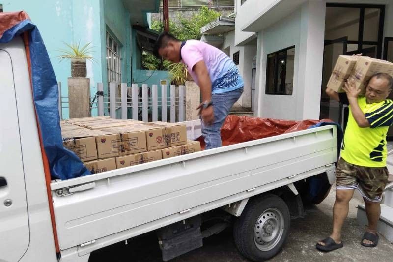 LGUs struggling to deliver food aid to âKristine' victims