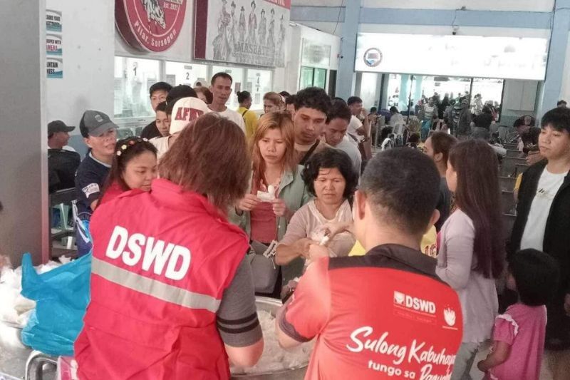 'Kristine' leaves over 8,000 passengers stranded at ports nationwide