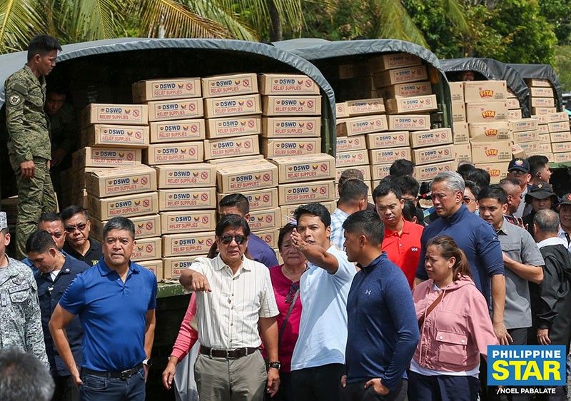 Pangulong Marcos naghatid ng tulong sa mga sinalanta ng bagyo sa Bicol region