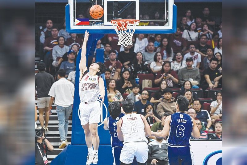 Fighting Maroons kasado na sa semis