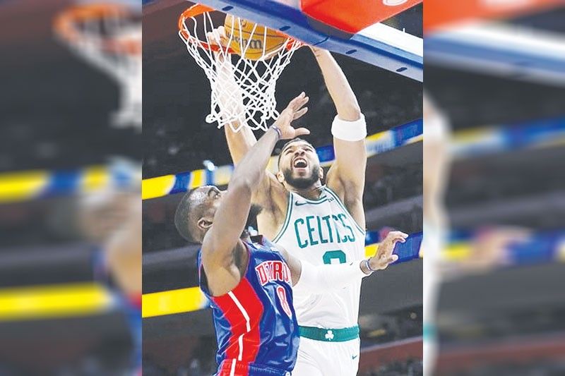 Tatum, Brown binuhat ang Celtics