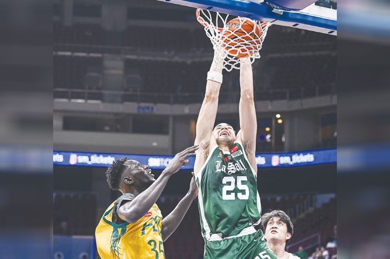 Phillips bumida sa La Salle