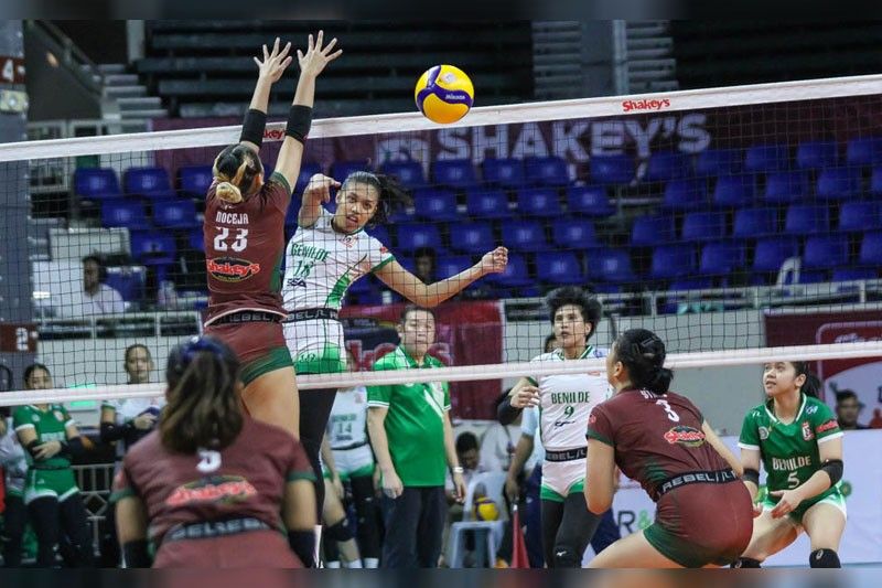 Lady Blazers iniligwak ang Fighting Maroons sa SSL volley