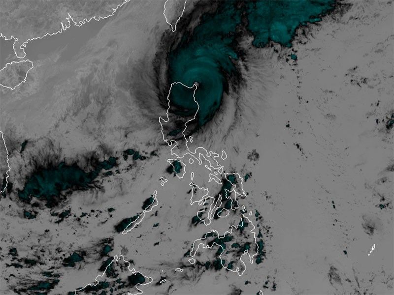 Thousands evacuate ahead of Typhoon Marce