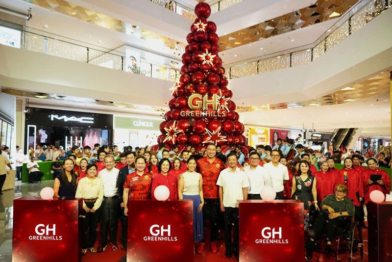 GH Mall's first Christmas tree lighting kicks off âLarger than Lifeâ celebration