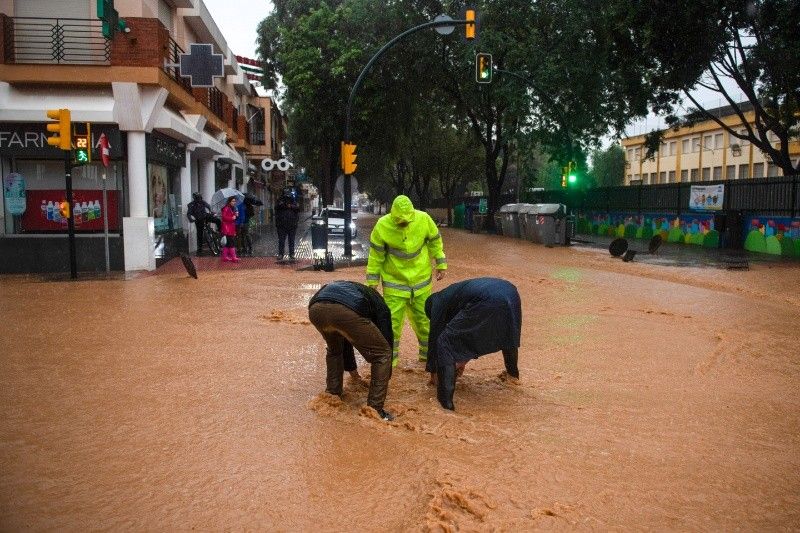 Spain flood epicentre survives fresh rain alert