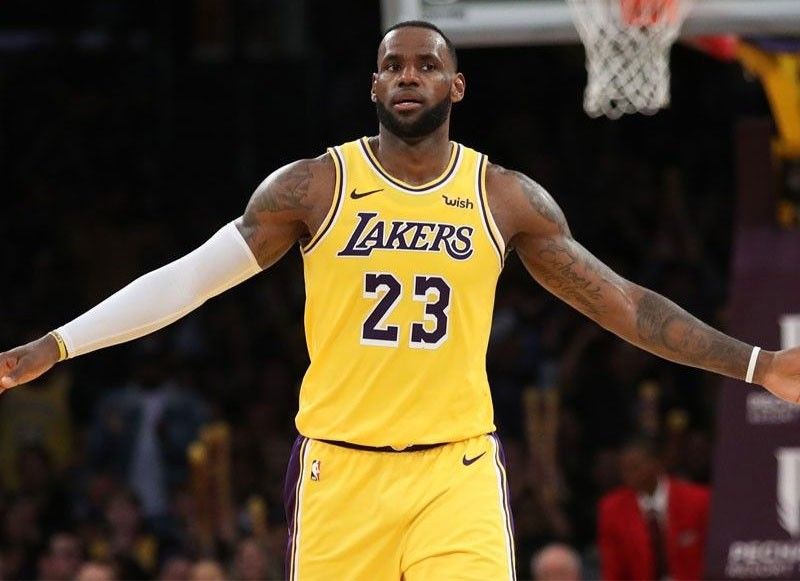 LeBron books 4th straight triple-double