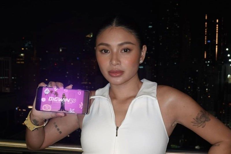 Nadine, ayaw lubayan ng bashers sa pagtanggap ng raket sa sugal