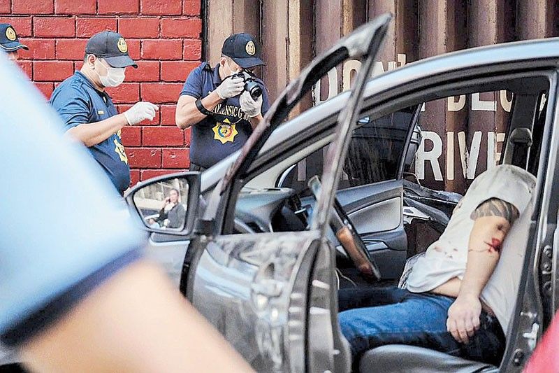 Chinese man found dead inside car in Manila