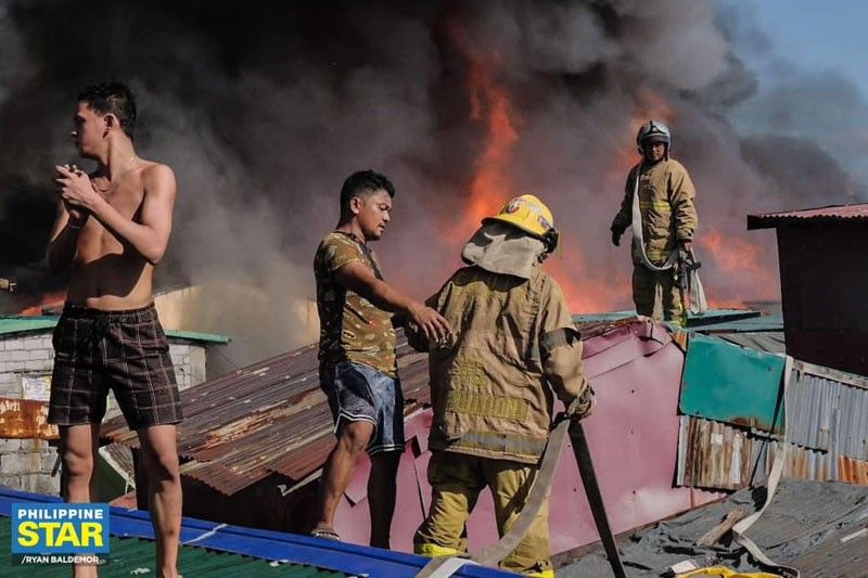 Isla Puting Bato tupok sa sunog