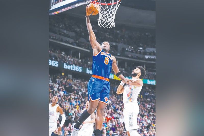 Nuggets tinambakan ng Knicks