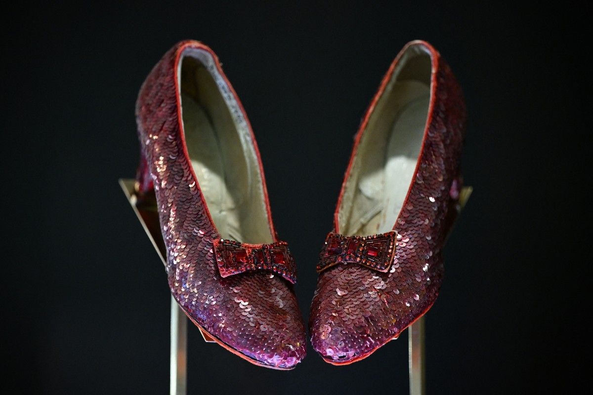 Ruby slippers from 'The Wizard of Oz' up for auction, could go for P176M