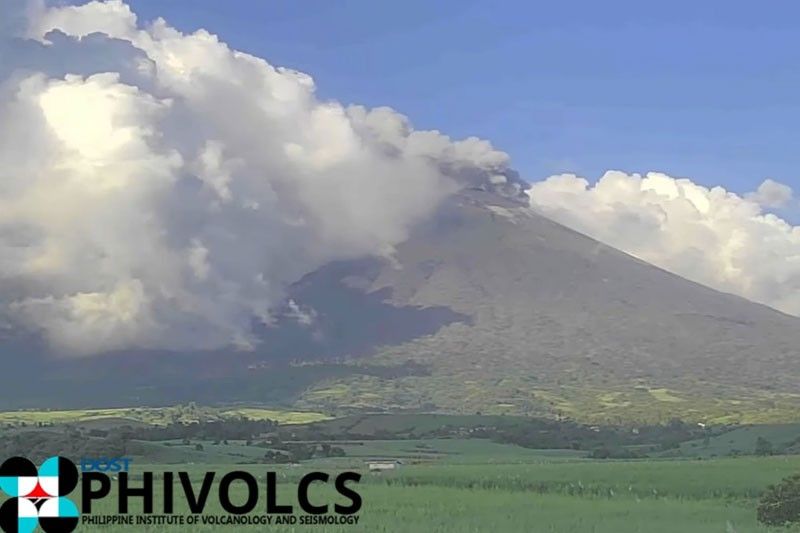 Mahinang pagsabog naitala sa Bulkang TaalÂ 