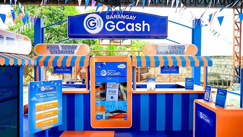 Learn, play, win: Saya at papremyo dala ng GCash sa mga malls ngayong Pasko