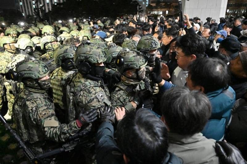 South Korean president abandons martial law attempt