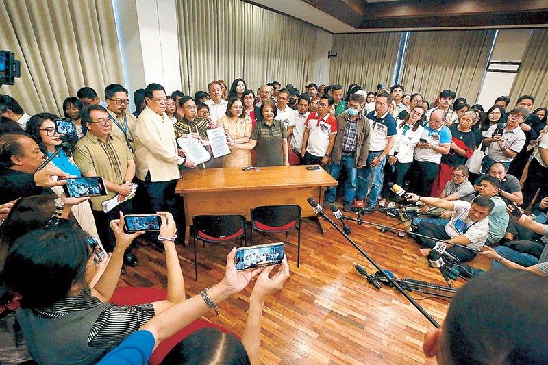 Marcos Jr., House leaders meet