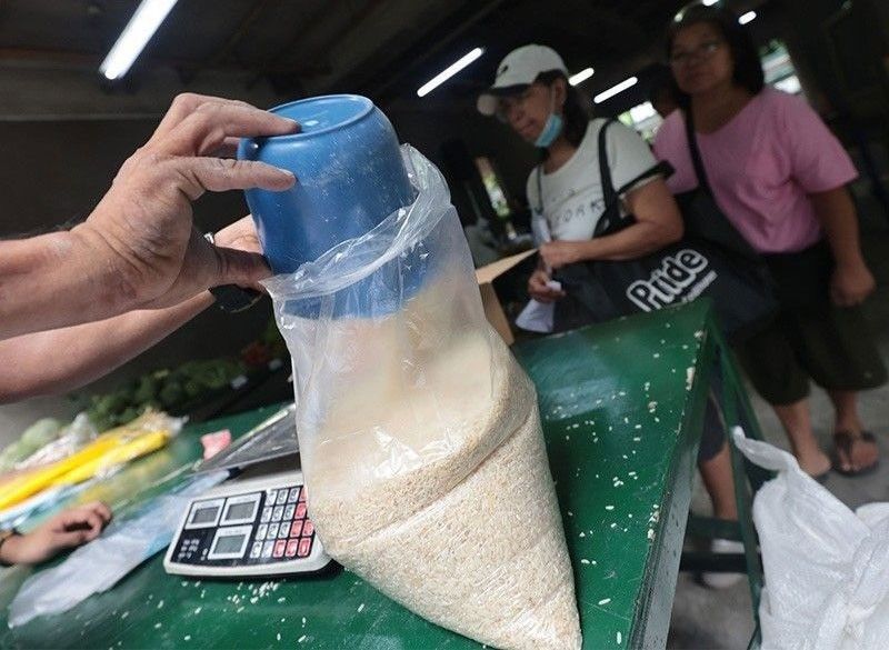 Cheaper rice sold at more MRT, LRT stationsÂ soon