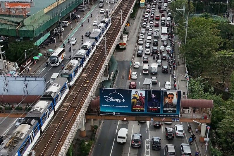 Dumaraang sasakyan nasa 464,000 araw araw â MMDA