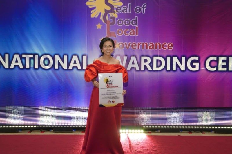 Quezon province tumanggap ng 2024 Seal of Good Local Governance Award