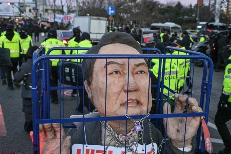 South Korea's Yoon given until Saturday to appear for questioning â Yonhap