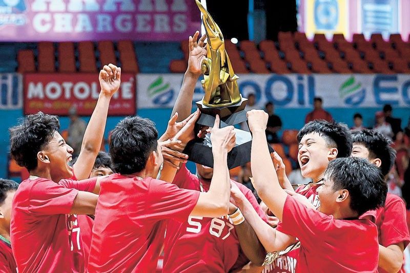 Red-hot Junior Warriors clinch UAAP title