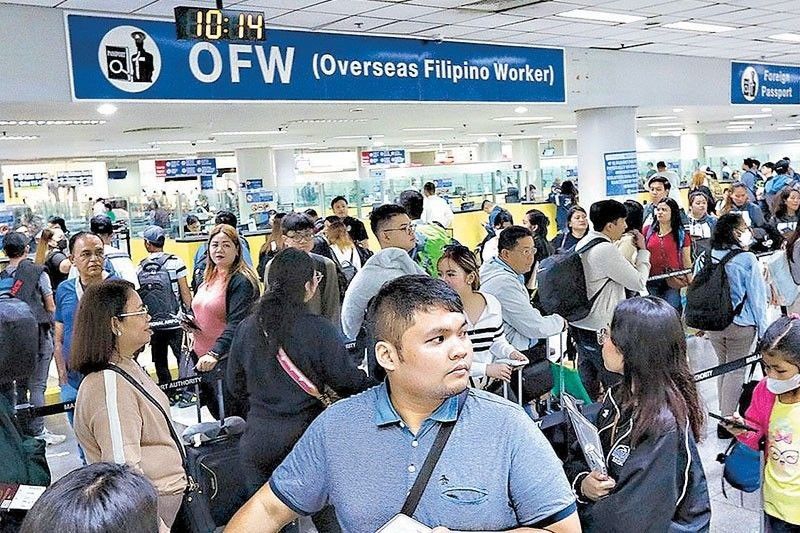 Returning OFWs get cash gifts from Marcos, Go Negosyo