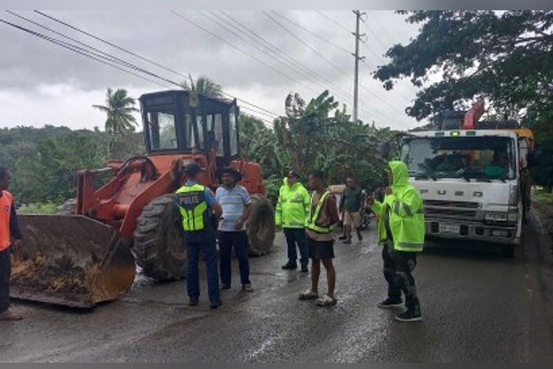 Camarines Sur traffic easing as Andaya Highway reopens