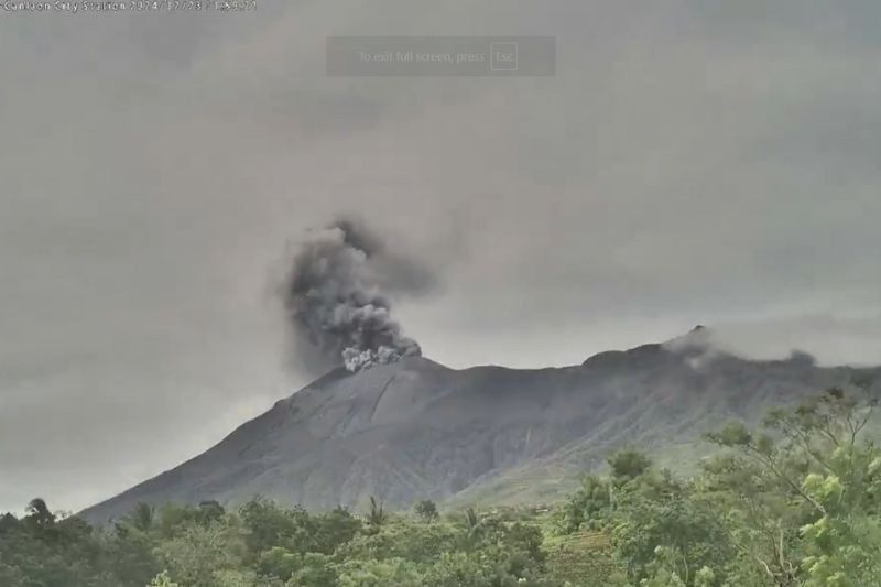 Dark ash emissions observed at Kanlaon Volcano