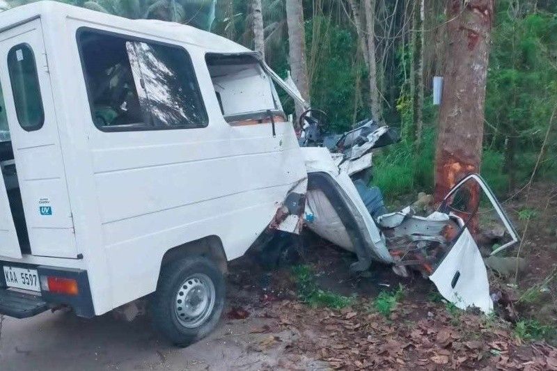 7 vacationers killed in South Cotabato highway accident