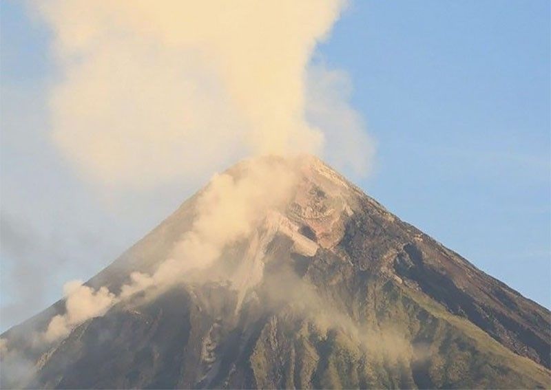 Residente malapit sa Mayon, pinaghahanda sa lahar flow