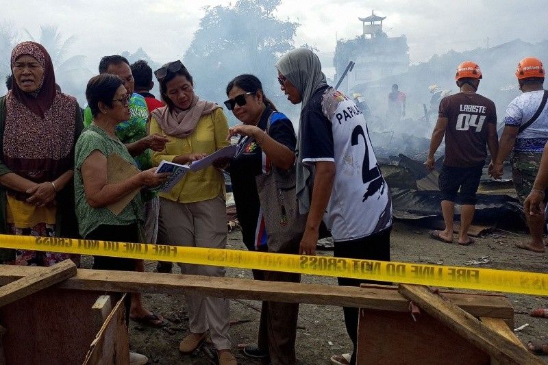 Firecrackers for sale trigger market fire in Maguindanao del Norte