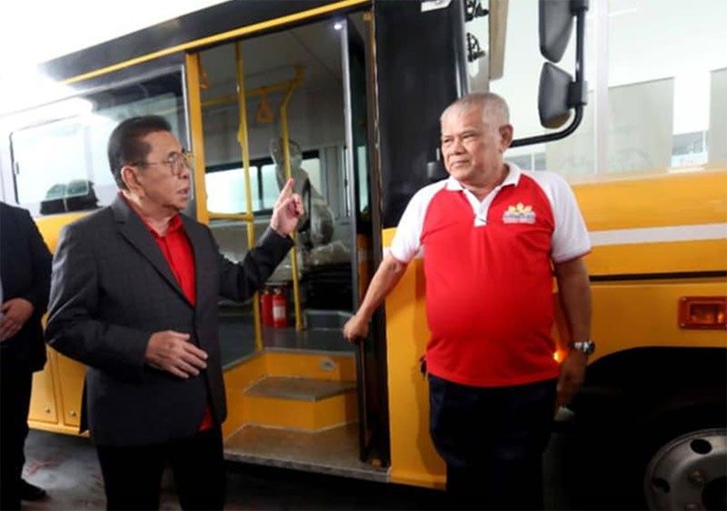 E-jeepney, inilunsad ni Manong Chavit