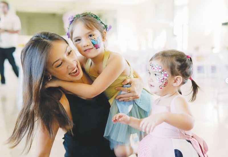 Solenn, nagpaka-praktikal sa party ng mga anak!