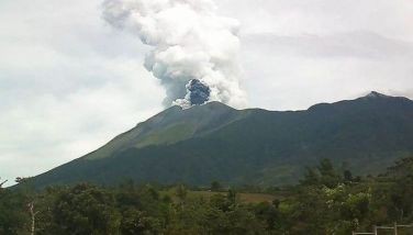 This handout photo taken on June 18, 2016 and released by Philippines Institute of Volcanology and Seismology (PHIVOLCS) shows Kanlaon volcano as it spewed ash into the air as seen from the observation post of the PHIVOLCS in La Carlota town, Negros Occidental province, central Philippines. Mount Kanlaon, located in the central island of Negros, launched a plume of whitish-grey ash about 1.5 kilometres (almost a mile) into the air, said Kenn John Veracruz of the official Philippine Institute of Volcanology and Seismology