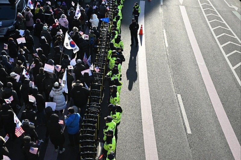 South Korea investigators call off arrest of President Yoon