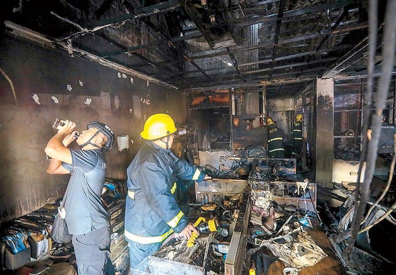 Fire hits building behind Manila Cathedral