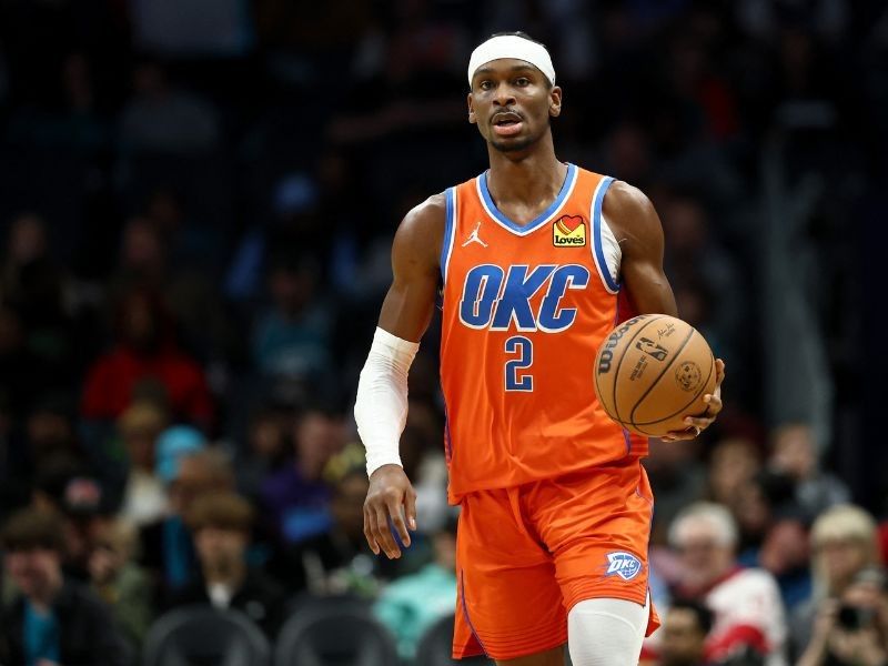 Thunder roar to 14th straight win, repel Knicks