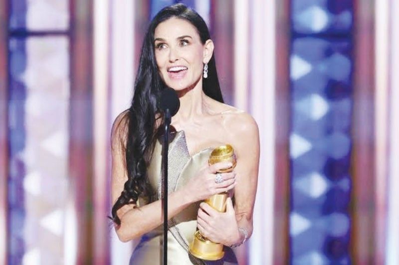 Demi Moore first nagka-award!