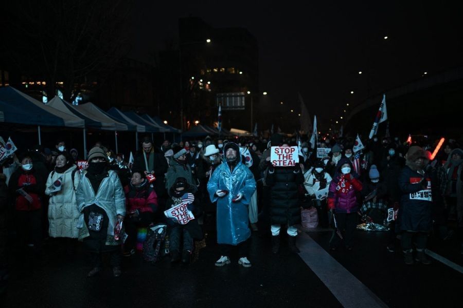 Arrest deadline for impeached South Korean president enters final day